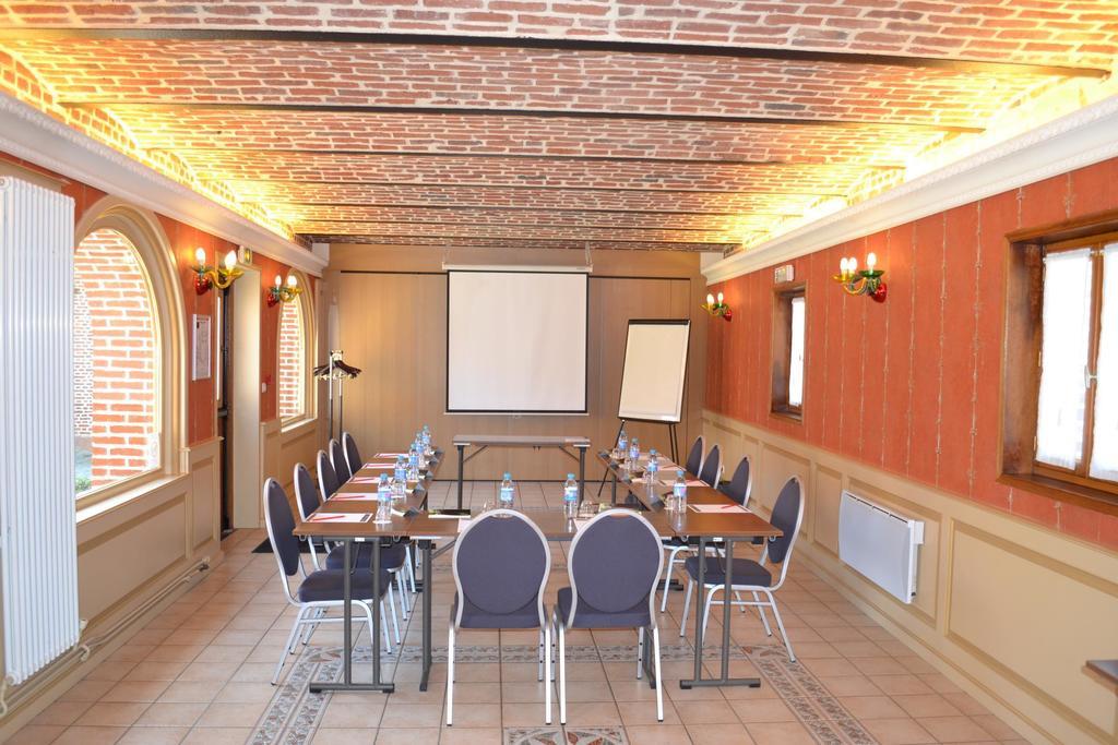 Hotel Le Domaine Des Cigognes Ennevelin Esterno foto