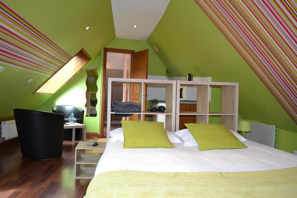 Hotel Le Domaine Des Cigognes Ennevelin Camera foto
