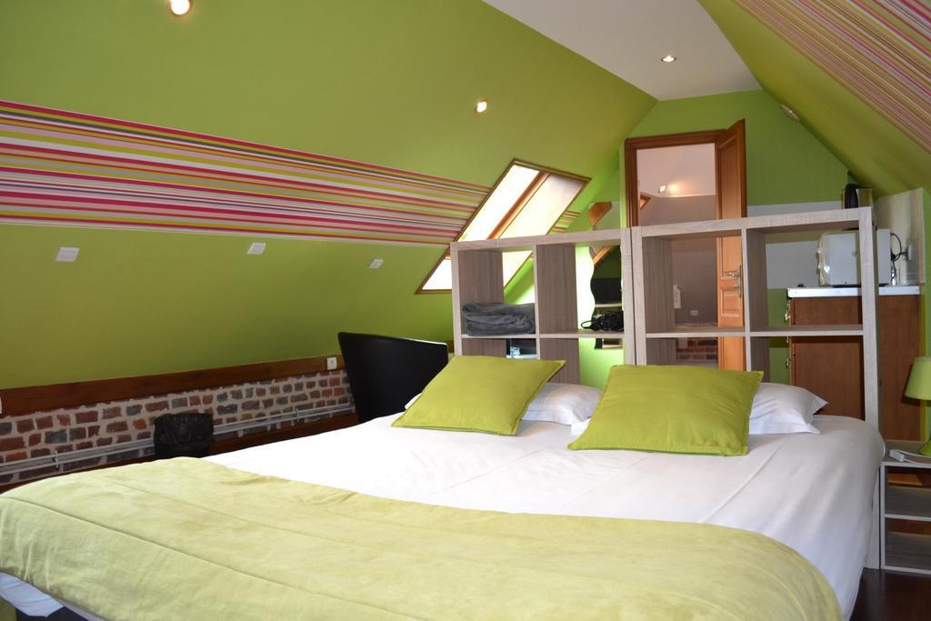 Hotel Le Domaine Des Cigognes Ennevelin Camera foto
