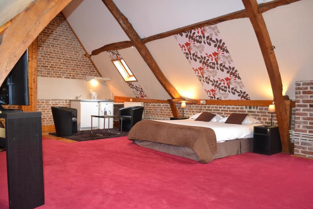 Hotel Le Domaine Des Cigognes Ennevelin Esterno foto