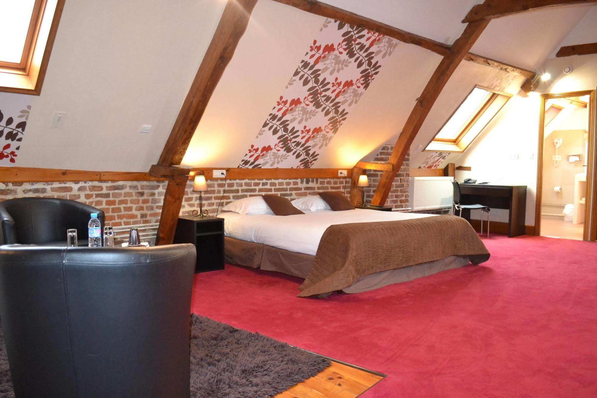 Hotel Le Domaine Des Cigognes Ennevelin Esterno foto