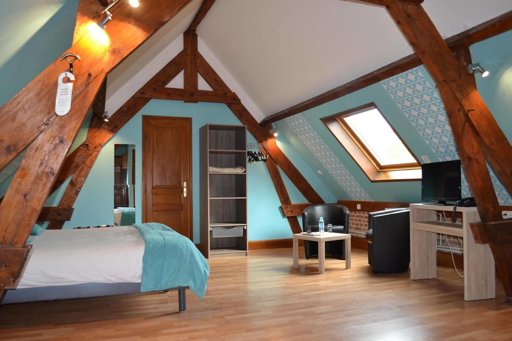 Hotel Le Domaine Des Cigognes Ennevelin Esterno foto